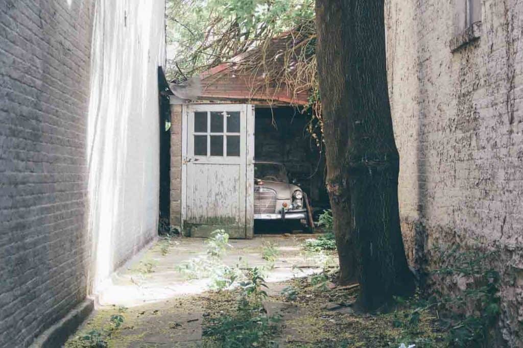 Garage Symbolism And Meaning Journey Into Dreams